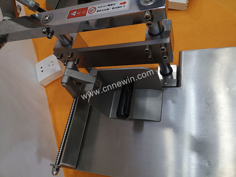 Manual Meat And Bone Cutter Machine 250B – Newin